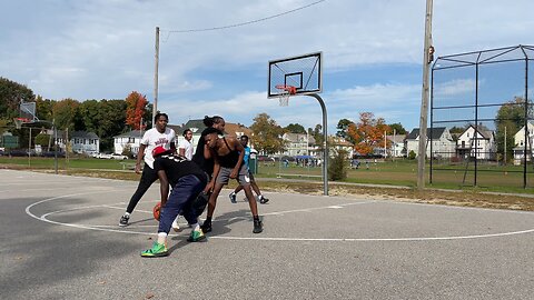 Lay God 🍇🤝🏾 #Basketball #ballislife #streetball