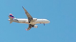 Airbus A320 PR-TYM vindo de São Luís do Maranhão para Fortaleza