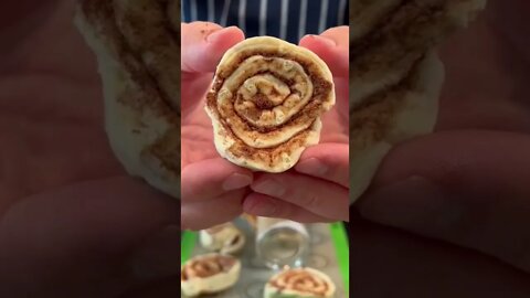 Who Has the Better Cinnamon Rolls? Trader Joe’s vs. Publix | Is It Better?