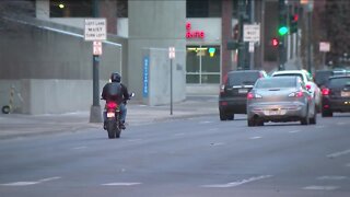 Motorcycle lane splitting: Colorado legislation wants to study the controversial practice