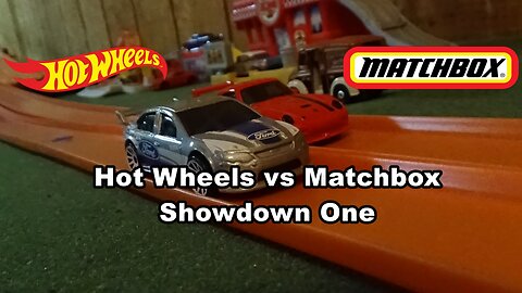 Matchbox vs Hot Wheels Race 1