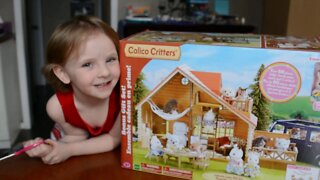 Calico Critters Lakeside Cottage Unboxing