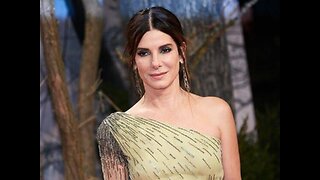 Slideshow tribute to Sandra Bullock.