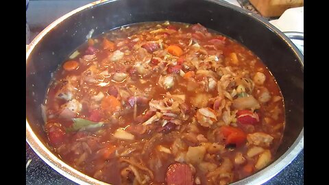 Agnes’s cooking show with dad - Polish hunter’s stew (bigos)