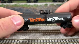 Review: N Scale Con-Cor(?) Tank Cars