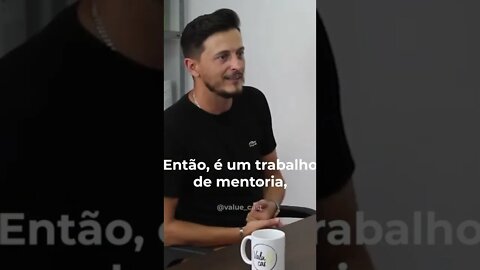 Como deve ser o desenvolvimento profissional dentro das empresas #shorts #podcast #mudançadehabito