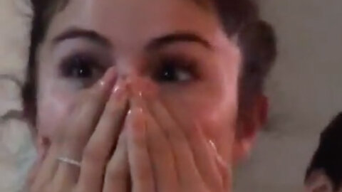 Selena Gomez LOSES IT Over Her Special Birthday Present From Her Friends!