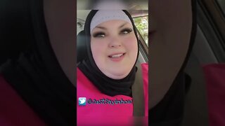 Foodie Beauty Buys Her First Hijab