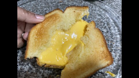 Air fryer grilled cheese sandwich