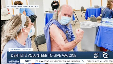 Dentists volunteer to give vaccines