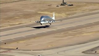 Video: Strange NASA plane spotted in Arizona