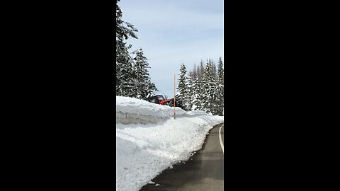 Off road snow wheeling