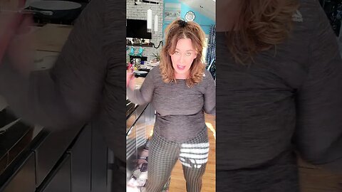 vlogmas grey workout clothes !