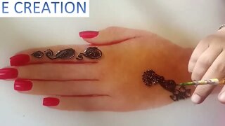 very popular mehndi design for beginner