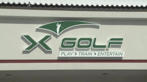 X-Golf brings year-round golf to Lansing