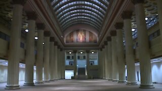 Long-vacant downtown Cleveland bank lobby uses historical architecture to spark city's future