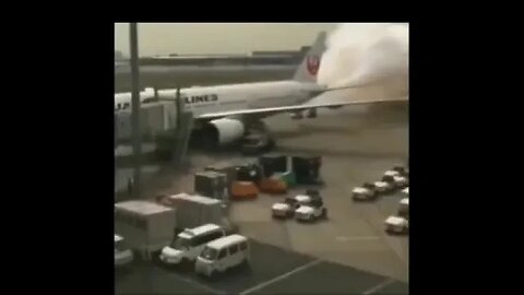 Airplane Engine Malfunction? #trending #viral