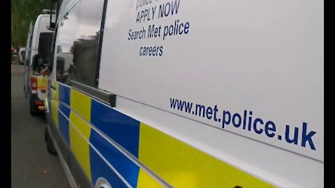 Rules for thee but not for me (Met.Police.Uk)