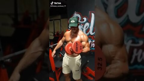 Bicep pump. Credit: Garrott Coelho. #fitnessworkout #fitnesstraining #gymworkout #gymmotiv