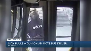 Milwaukee police seek suspect who pointed a gun at MCTS bus driver