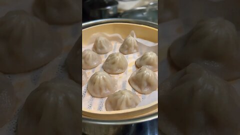 Traditional Soup Dumplings 小笼包