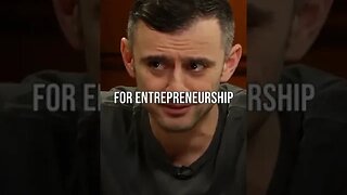 Garry Vee interview with Larry King - how school failed me as an entrepreneur #shorts