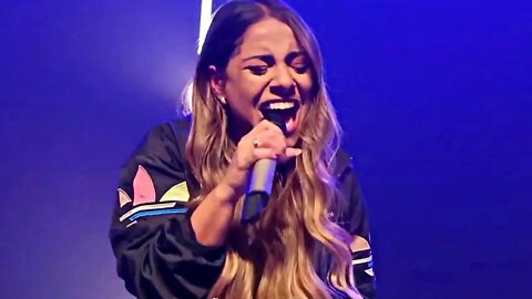 Gabriela Rocha Canta com Muita Unção '' Eu Navegarei '' 🔥🔥 ESPÍRITO QUE DESCE COMO FOGO 🔥🔥