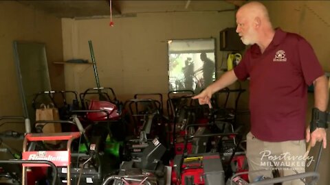 'Riverwest Snowblower Guy' needs more space