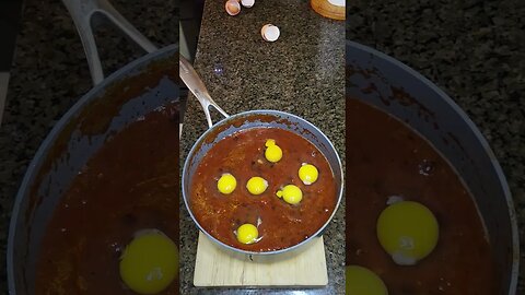 60-Second Organic | Eggs In Fire Roasted Tomato Sauce #tomatosauce #eggs