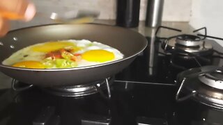 tutorial de como não fazer ovo frito