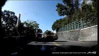 Massive Boulders Rain Down Smash Into Cars During Taiwan Earthquake