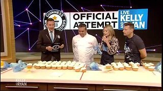 "Cake Boss" Buddy Valastro Breaks Cupcake Icing Guinness World Record