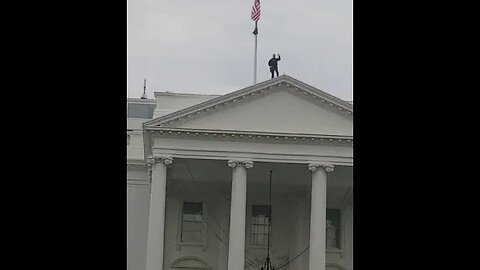 1/3/23 Nancy Drew-Video 1(11:00am)-Back in DC-Wave from Secret Service on the Roof