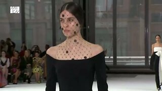 Carolina Herrera Fall Winter 2020/2021 Ready to Wear Collection Runway Show [Flashback Fashion]