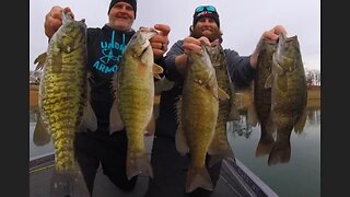 Catching BIG Cold Water Smallmouth Bass!