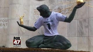 Resolution restricts what can be placed over Detroit statue