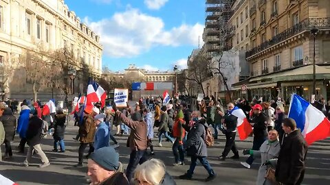 Manifestation, marche pour la paix au départ de Port Royal à Paris le 26/02/2023 - Vidéo 8