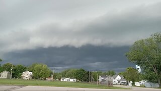 Huge shelf cloud