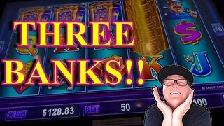 Slot Machine Play - Piggie Bankin' - We Got Three Banks!!!