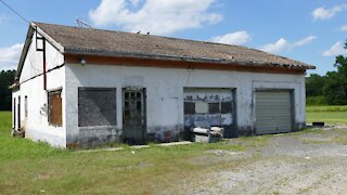 Joes Garage - Abandoned