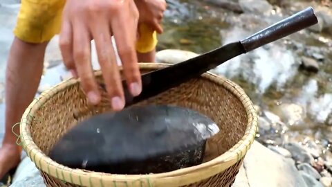 Catching crab in water & crab boiled on clay for food - Cooking crab eating delicious #1822 7