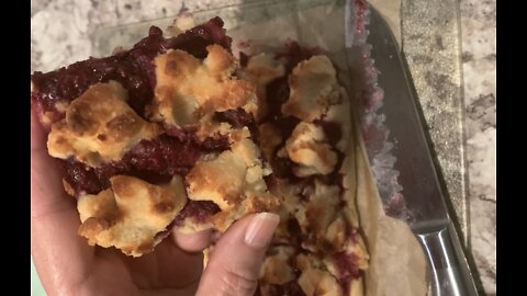 Keto | Low Carb Strawberry Cookie Bars