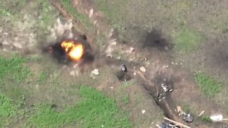 Ukrainian 4th brigade being shelled in trenches near Zolote, Luhansk