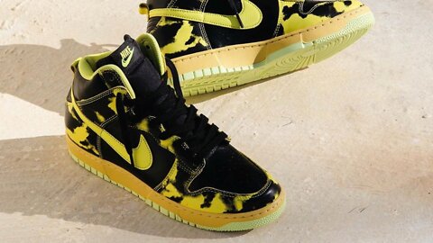 Unboxing and Review of Nike Dunk High 1985 SP Yellow Acid Wash Sneakers - They comes in a VHS box!