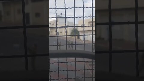 Israelenses atacam o bairro de Jaber e abrem fogo contra os palestinos. #shorts #short #shortvideo