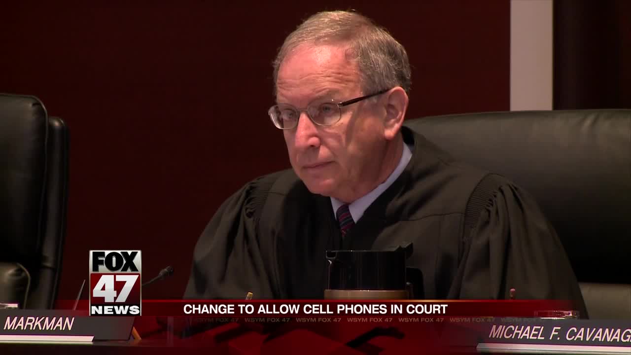 Change to allow cell phones in court