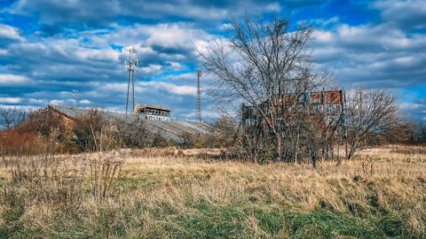 Exploring an Abandoned Football Stadium in Gary, Indiana - Gilroy Stadium