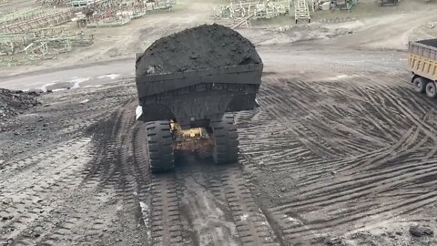 Huge Caterpillar 992G Wheel Loader Loading Coal On Trucks - Sotiriadis/Labrianidis Mining Works-9