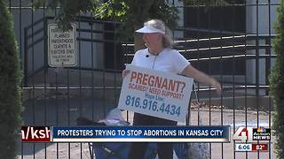 Protesters try to stop abortions in Kansas City