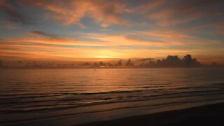 Ormond Beach Florida shore time lapse video. (Sunrise)